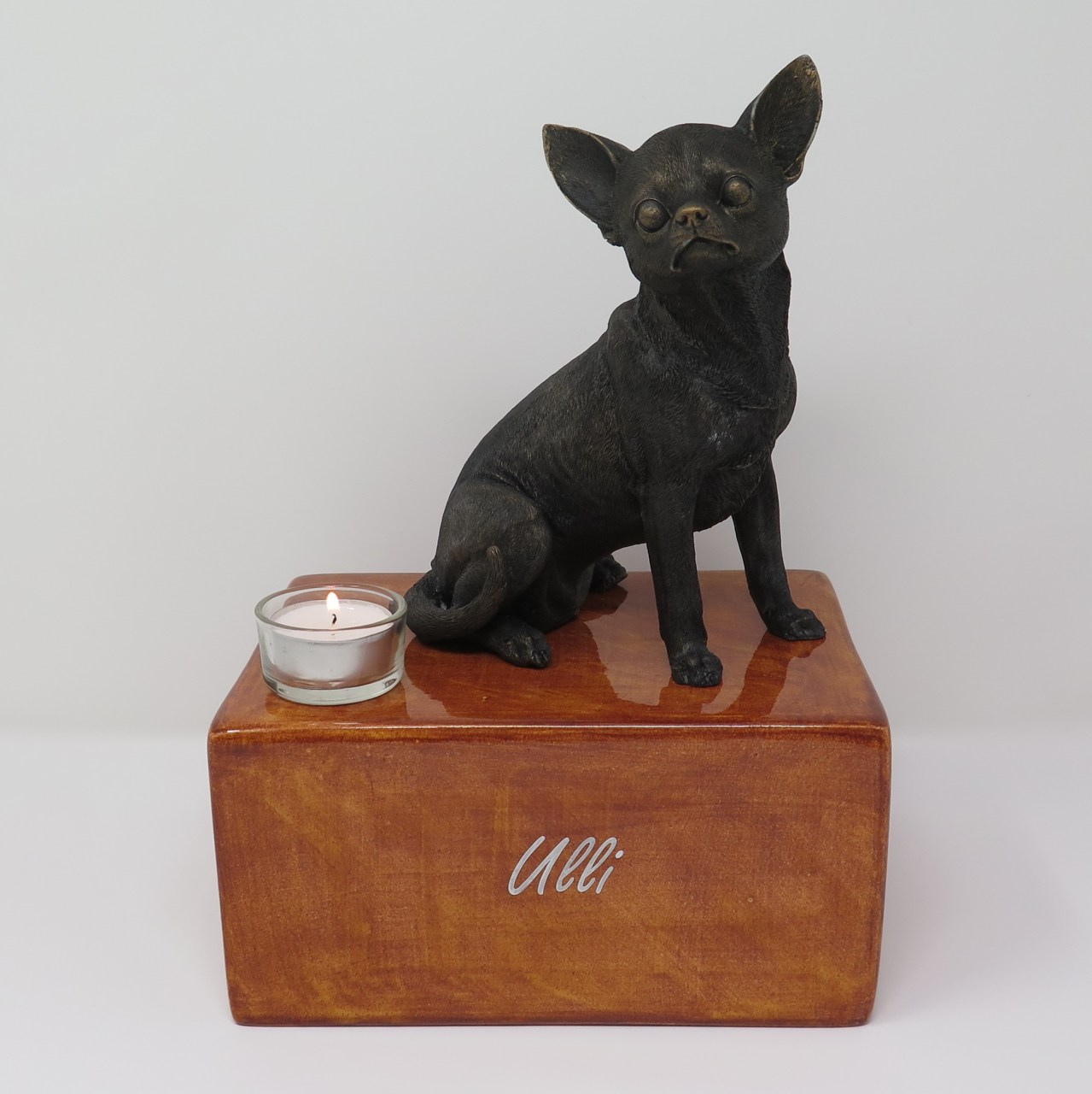 Chihuahua Urne Designurne mit großer Figur und Teelicht